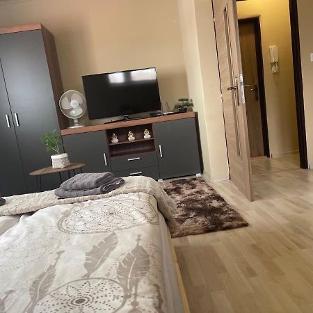 Garzon/ Studio Apartment Sahy Экстерьер фото